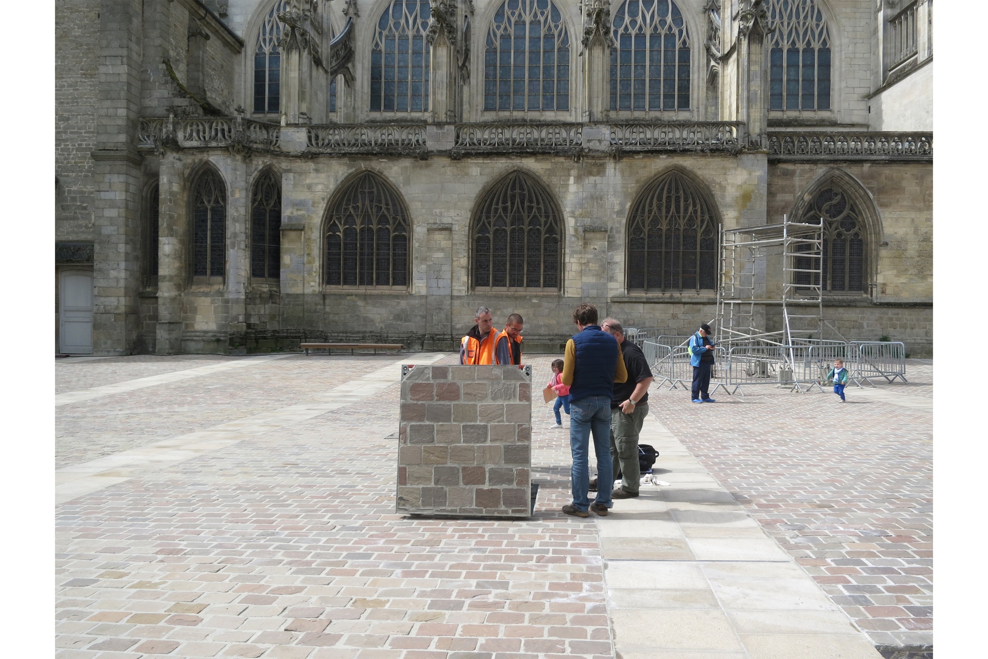 PLACE DE LA MAGDELEINE