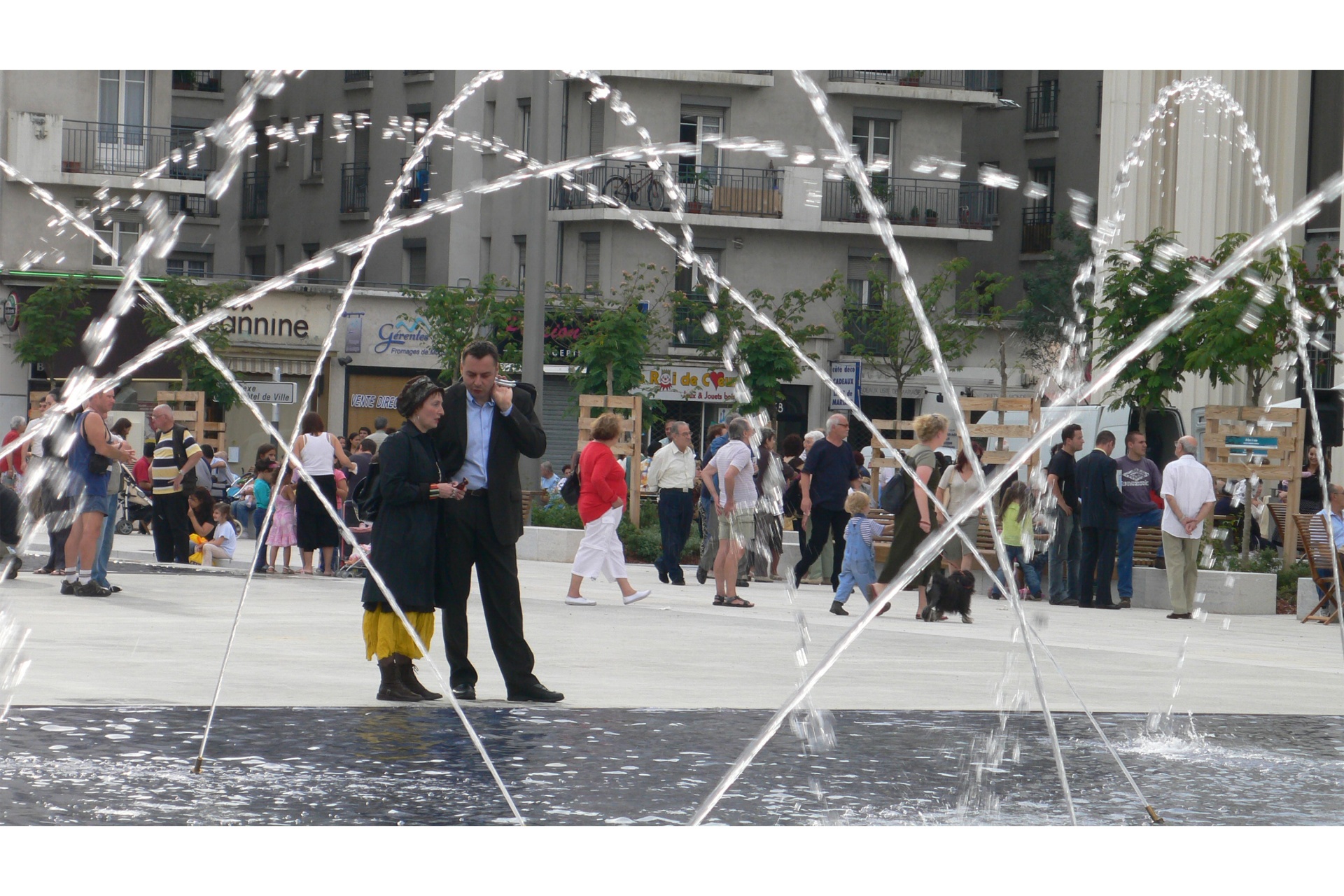 PLACE LAZARE GOUJON